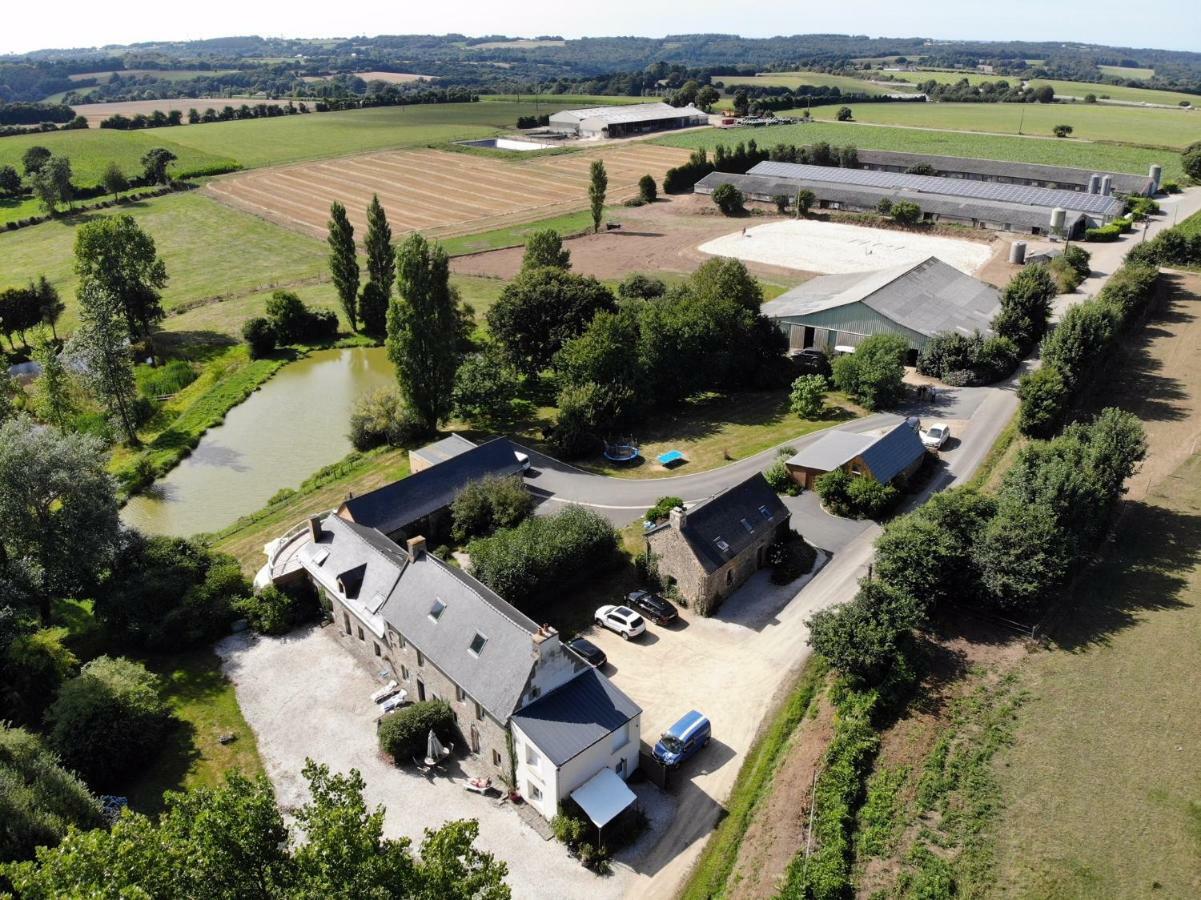 Gites De La Haie Plouegat-Moysan Экстерьер фото